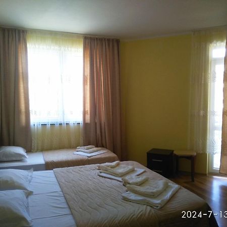 Central Plaza Apartment Солнечный берег Экстерьер фото