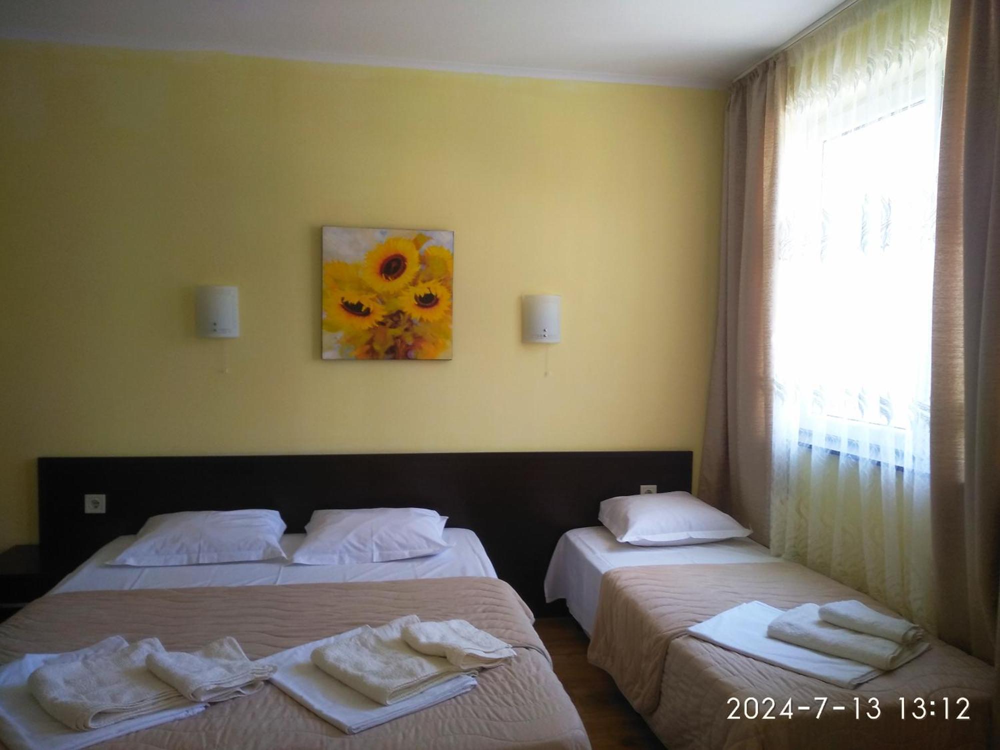 Central Plaza Apartment Солнечный берег Экстерьер фото